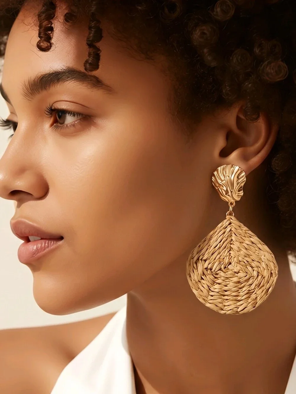 Gold Raffia Seashell Earrings Coastal Resort Statement Dangles Euro Summer Chic